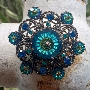 Weiss VTG Rivoli Marguerita Glass Silver Tone Brooch